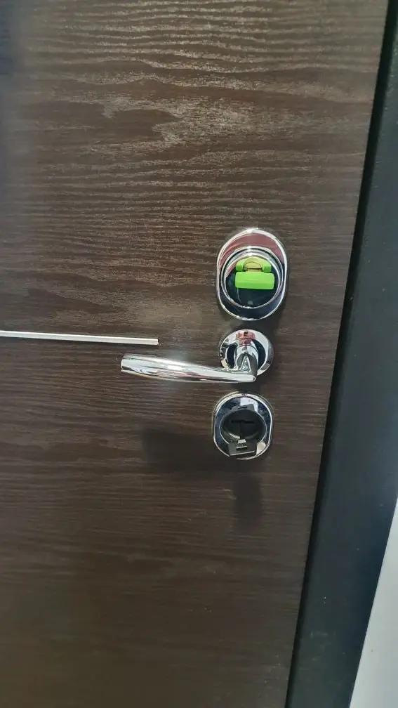 Защитные накладки на ручку и замок в Токсово
